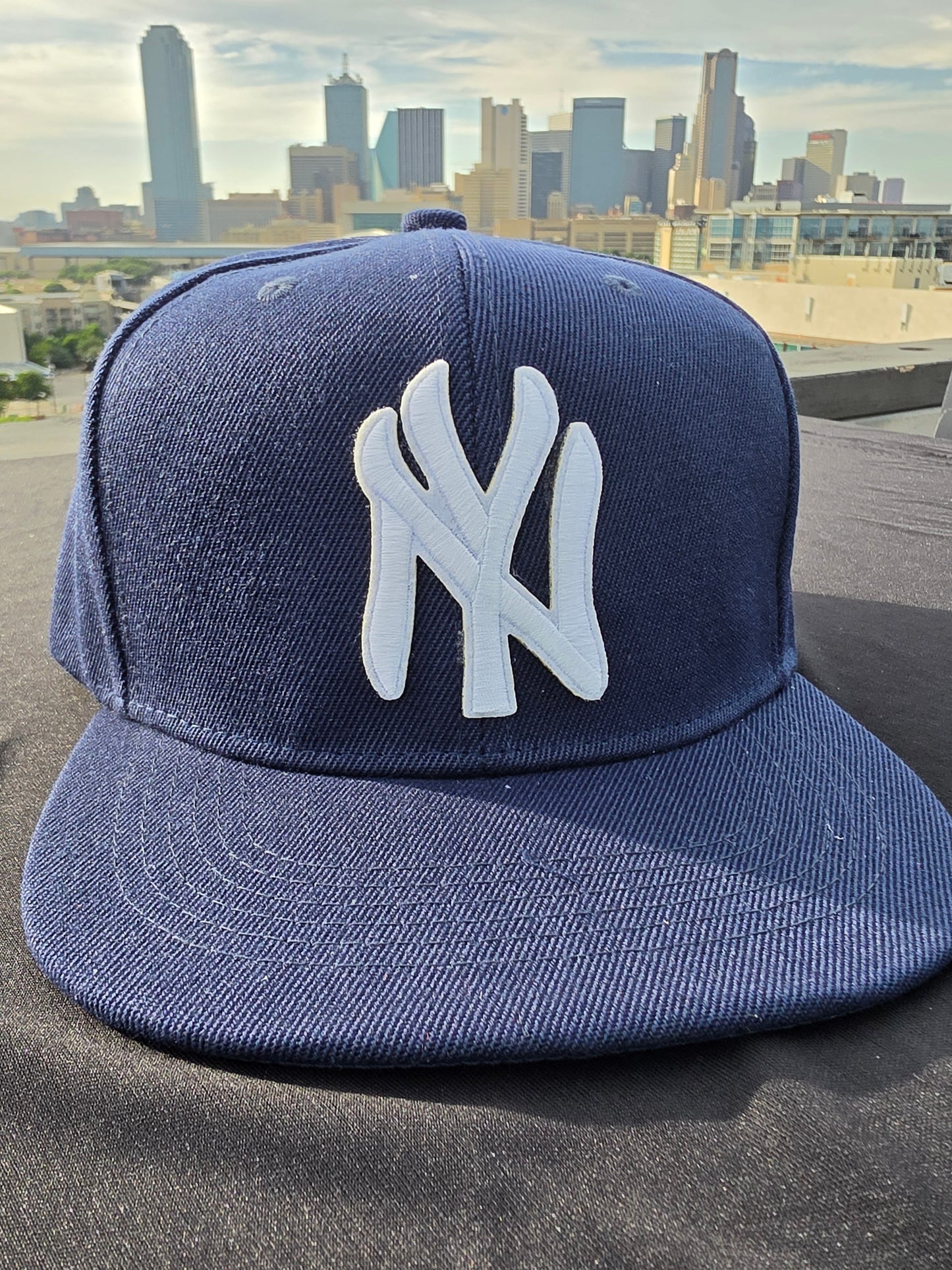 Harlem in the Back-Navy Snapback